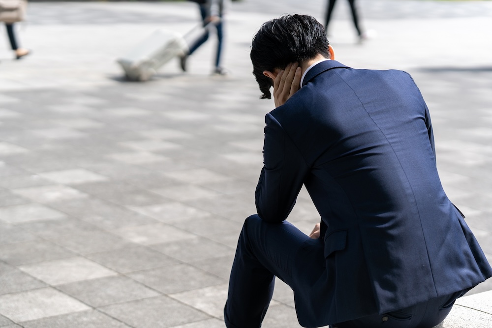 重度のうつ病を抱える男性